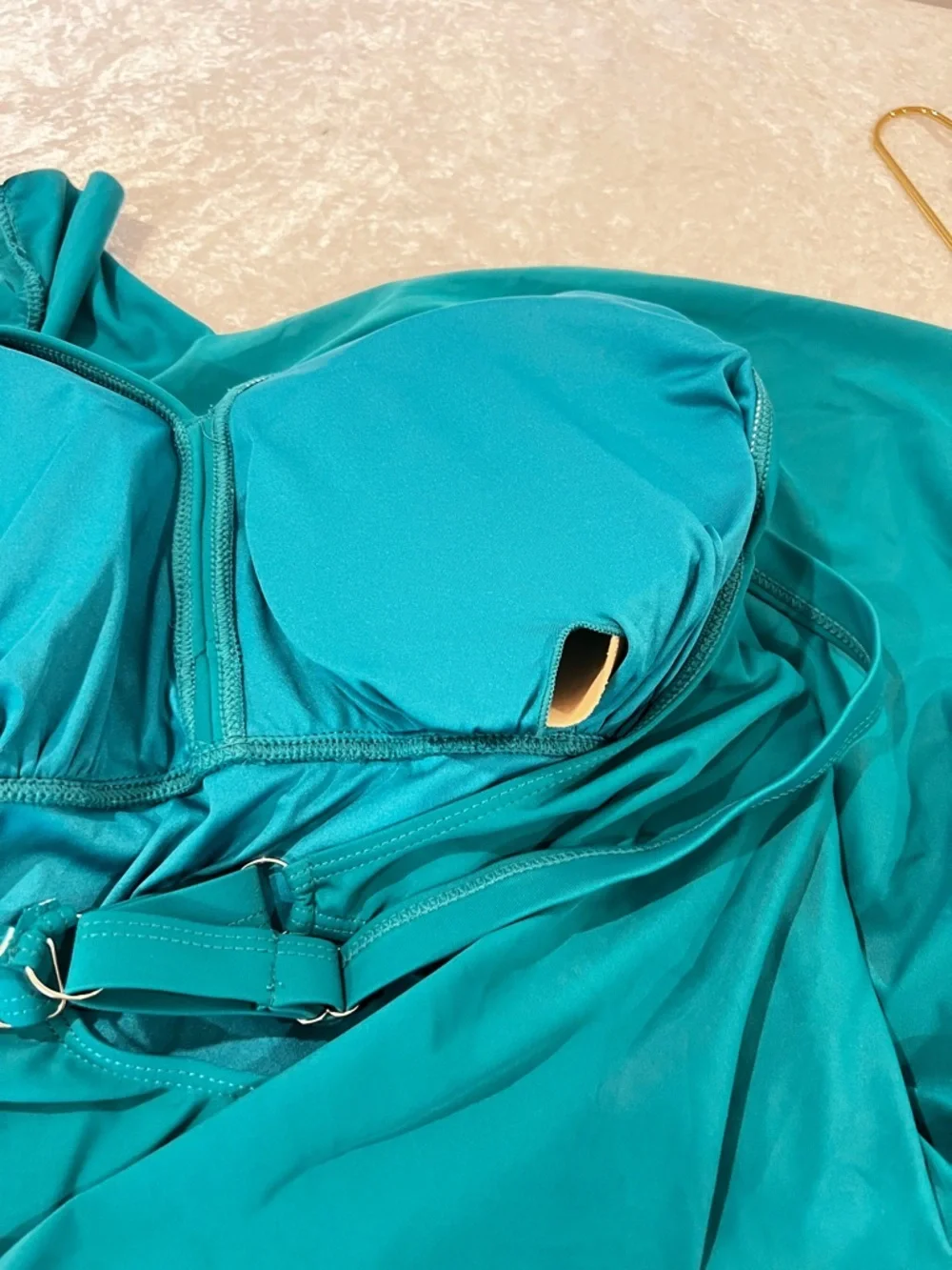 Blooming Jelly Plus Size XL Swim Dress Swimsuit One Piece Tummy Control Teal